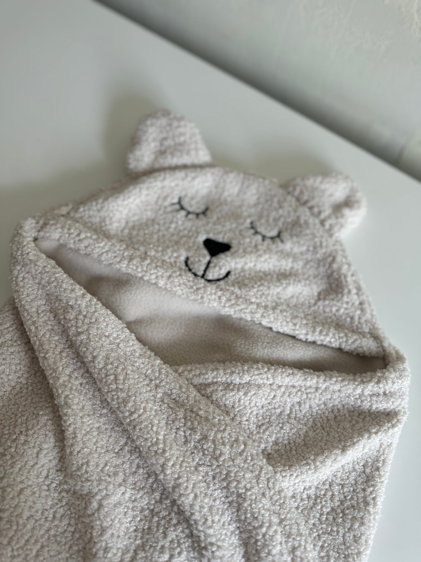 Einschlagdecke für Babyschale Bear Boucé